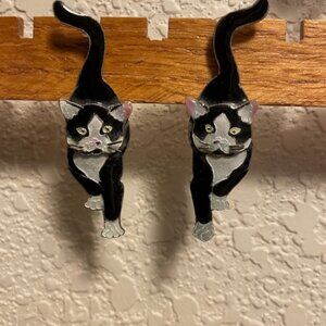 Cat post earrings-black and white strutting cats